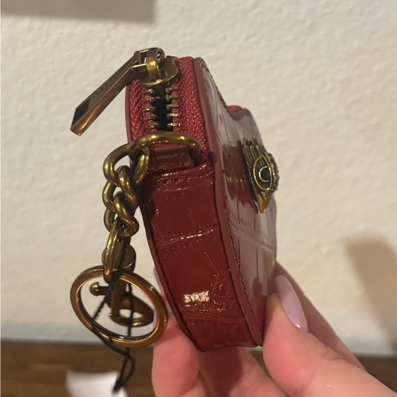 Kurt Geiger Red Heart Bag Charm/Key Holder/Coin Pouch - Picture 4 of 7